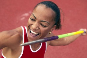 开云体育APP下载-中国足球如何重建球迷信任，中国足球该何去何从