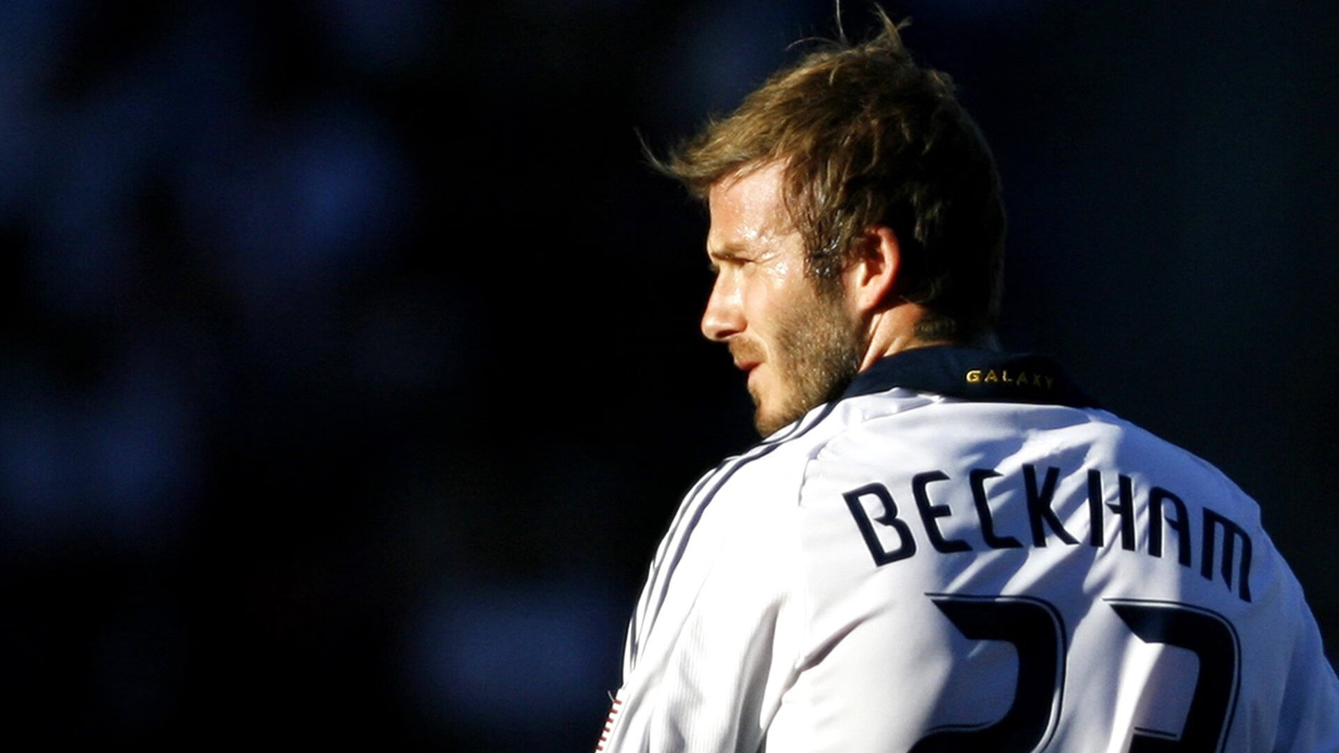 世界杯：为听障球迷准备的“节奏灯带”随看台声浪闪烁 设计获盛赞